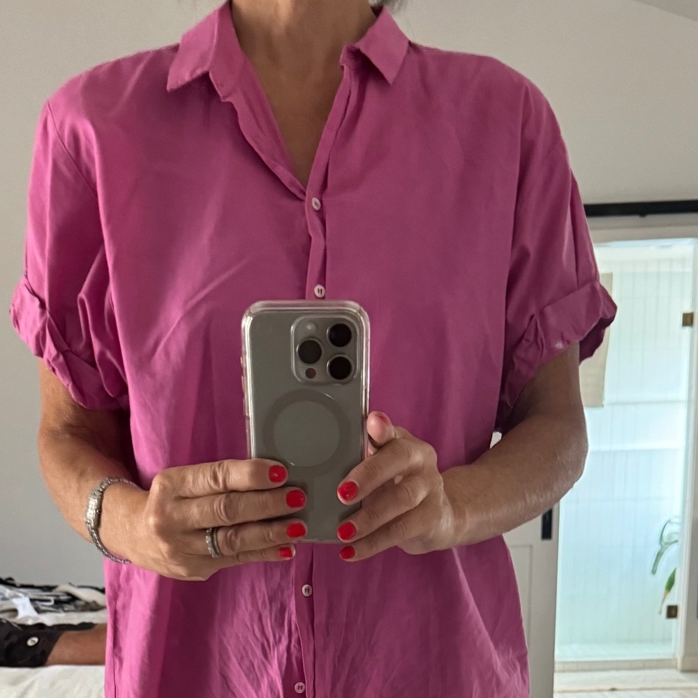 Fuchsia Xirena  Short sleeve blouse